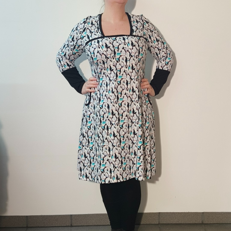 Plus Size Kjole Tokyo Penguin Hvid  46